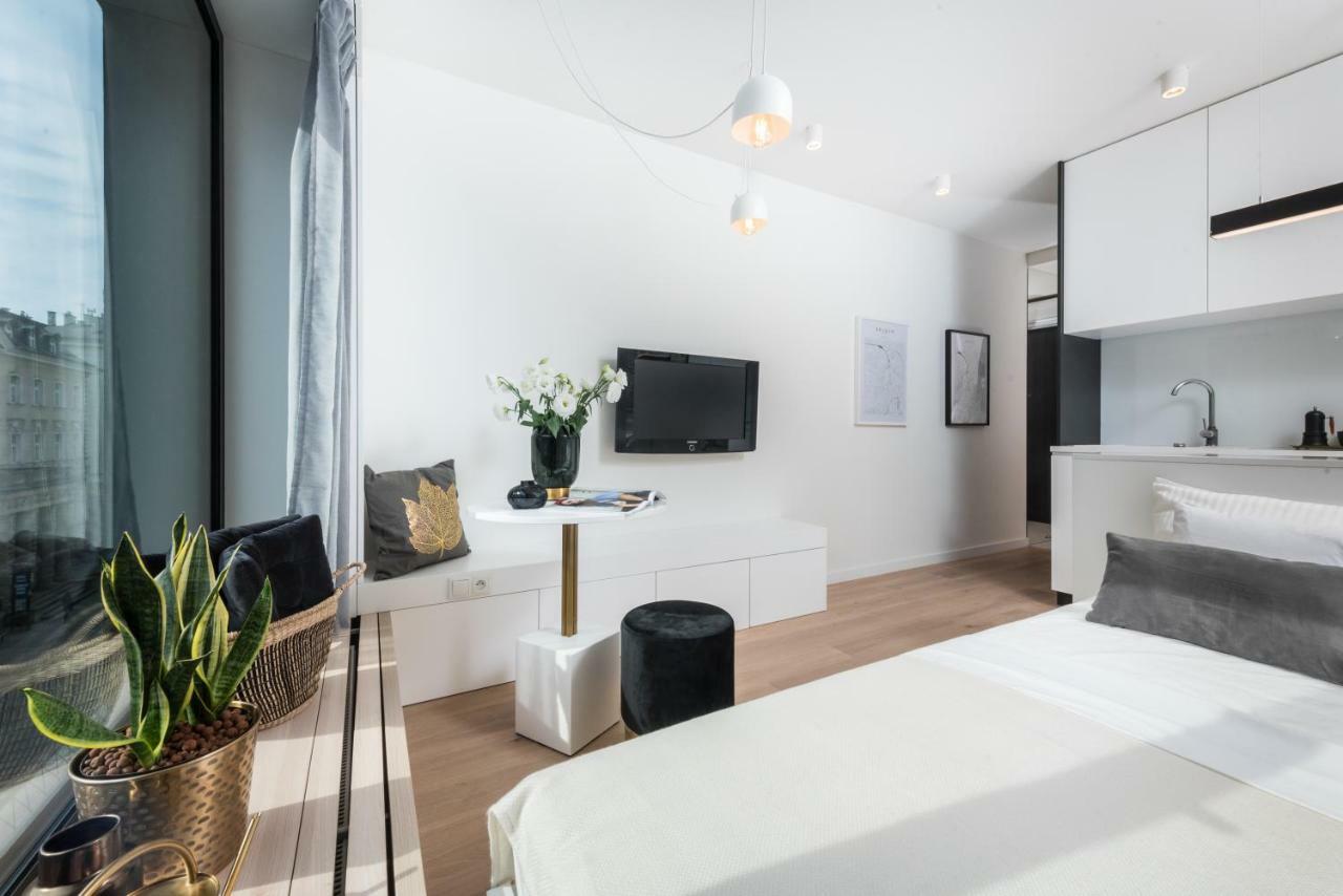 White Room Pilsudskiego 1 Krakow Ngoại thất bức ảnh